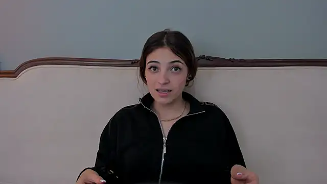 sofiarouge online show from 12-24-24, 10:11
