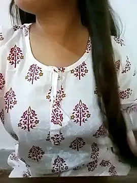 Snapshot of Arohi_is_Live chatting on 03-16-25, 06:09 Arohi is Live online show from 03-16-25, 06:09