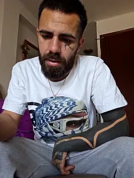 Snapshot of charlye_inkkkk chatting on 02-18-26, 12:45 charlye inkkkk online show from 02-18-26, 12:45