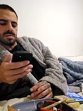 Snapshot of charlye_inkkkk chatting on 03-08-26, 02:04 charlye inkkkk online show from 03-08-26, 02:04