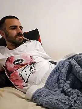 Snapshot of charlye_inkkkk chatting on 03-10-26, 01:43 charlye inkkkk online show from 03-10-26, 01:43