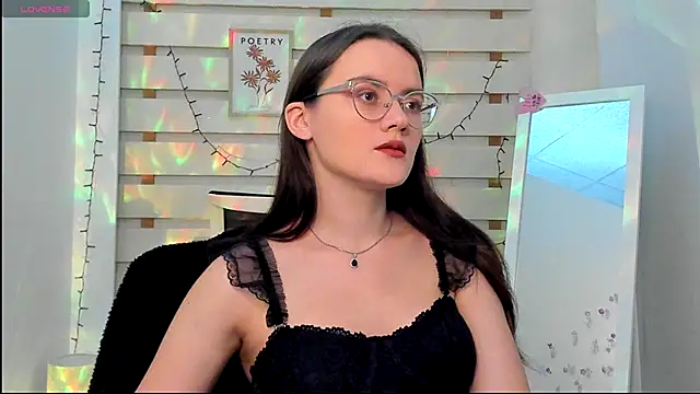 Snapshot of Josephine_jo chatting on 09-28-25, 03:39 Josephine jo online show from 09-28-25, 03:39