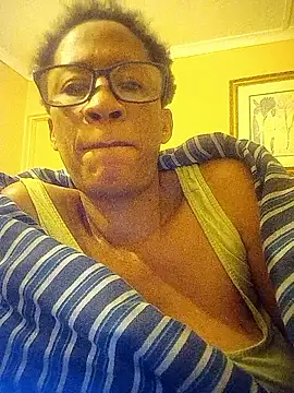 Snapshot of bustybillies chatting on 04-29-26, 12:27 bustybillies online show from 04-29-26, 12:27