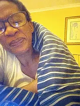 Snapshot of bustybillies chatting on 05-15-26, 05:31 bustybillies online show from 05-15-26, 05:31