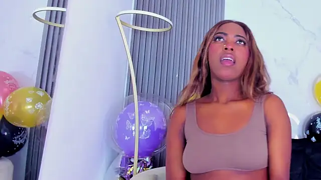 ebonydreams01 online show from 12-22-25, 11:40