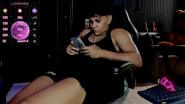 ZhoeStrong online show from 03-21-25, 09:12