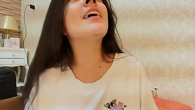 sofiaclauss online show from 09-30-25, 07:46