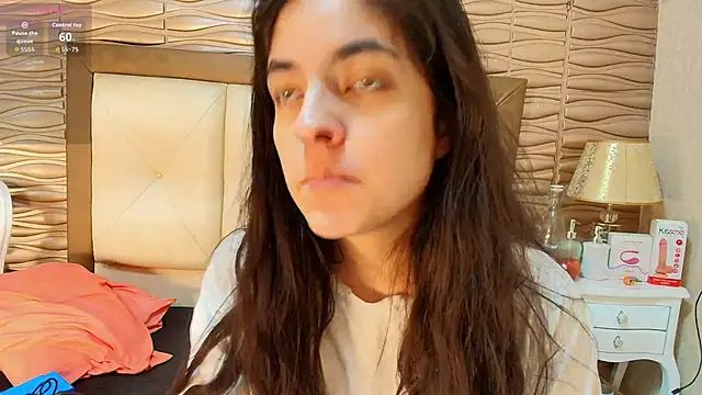 sofiaclauss online show from 10-04-25, 08:29