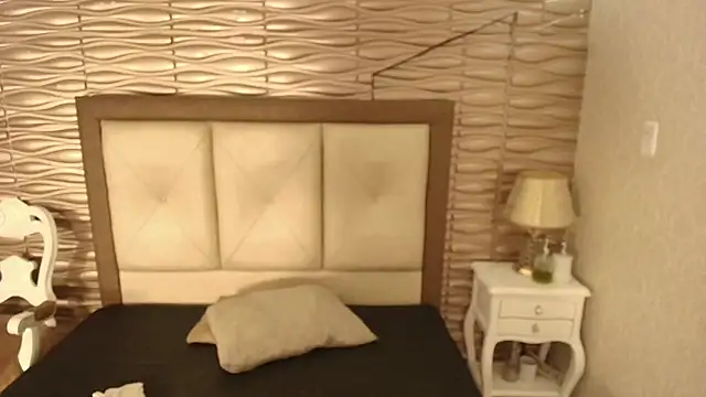 sofiaclauss online show from 10-12-25, 09:36