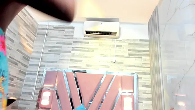 Snapshot of ebony_march chatting on 11-29-25, 06:33 ebony march online show from 11-29-25, 06:33