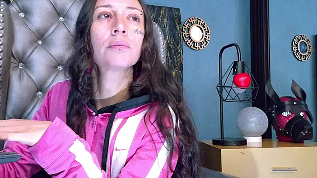 Snapshot of LusstCruella chatting on 04-13-26, 11:59 LusstCruella online show from 04-13-26, 11:59