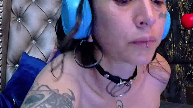 Snapshot of LusstCruella chatting on 04-29-26, 01:15 LusstCruella online show from 04-29-26, 01:15