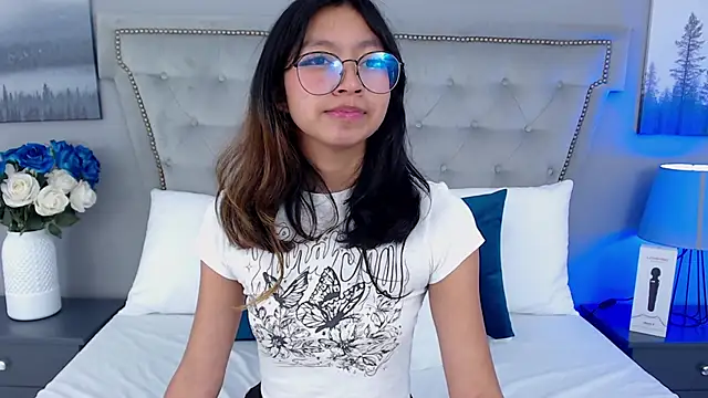 Yommi Winx online show from 01-23-25, 12:57