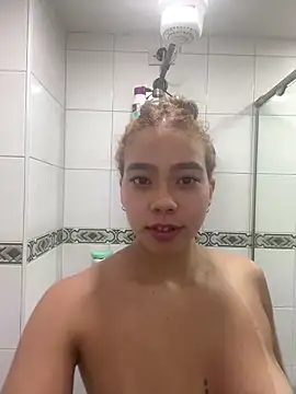 Snapshot of Martina_Miiller chatting on 09-13-25, 04:45 Martina Miiller online show from 09-13-25, 04:45