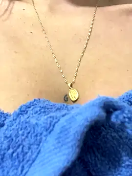 Snapshot of Martina_Miiller chatting on 10-15-25, 04:23 Martina Miiller online show from 10-15-25, 04:23