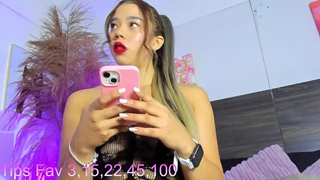 Snapshot of Martina_Miiller chatting on 10-26-25, 01:28 Martina Miiller online show from 10-26-25, 01:28