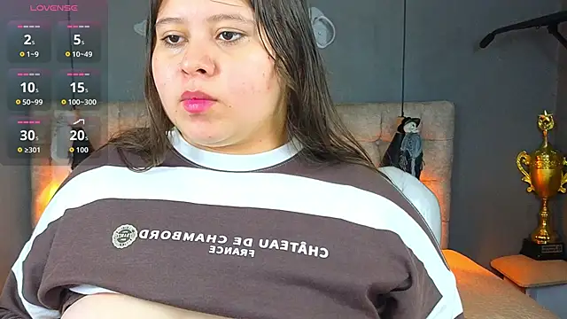 Laia and Aloby online show from 10-15-25, 10:21