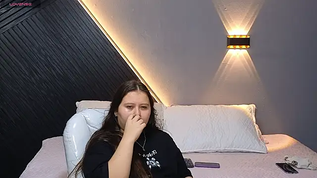 Laia and Aloby online show from 02-23-26, 10:18