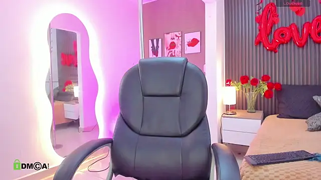 Snapshot of natasha__jackson chatting on 02-17-26, 03:29 natasha jackson online show from 02-17-26, 03:29