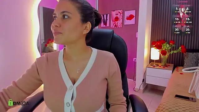 Snapshot of natasha__jackson chatting on 03-05-26, 12:01 natasha jackson online show from 03-05-26, 12:01