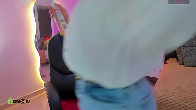 Snapshot of natasha__jackson chatting on 03-06-26, 12:01 natasha jackson online show from 03-06-26, 12:01