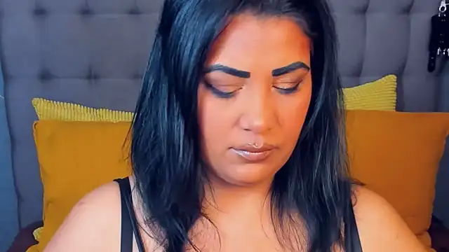 AmyCubes online show from 05-06-26, 04:52