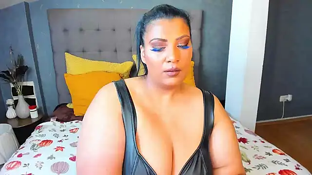 AmyCubes online show from 06-14-26, 04:09