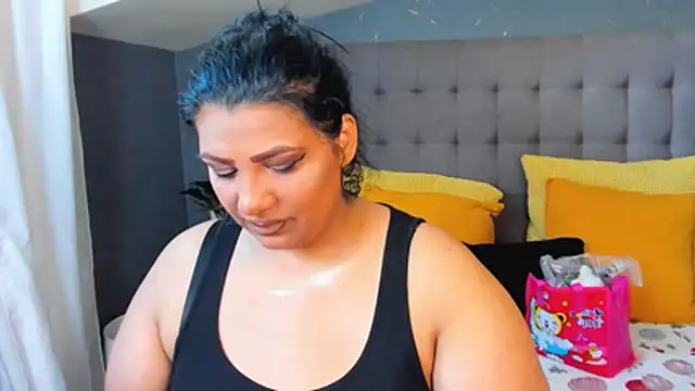 AmyCubes online show from 06-15-26, 01:13