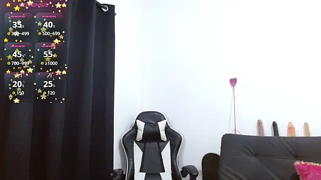 Snapshot of Kiara-Rider chatting on 03-12-26, 03:07 Kiara-Rider online show from 03-12-26, 03:07