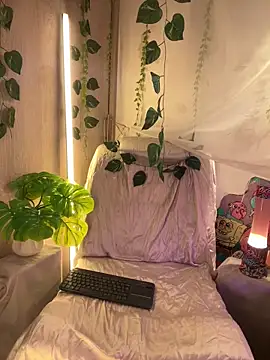 Snapshot of Kitty_arts chatting on 03-02-25, 05:36 Kitty arts online show from 03-02-25, 05:36