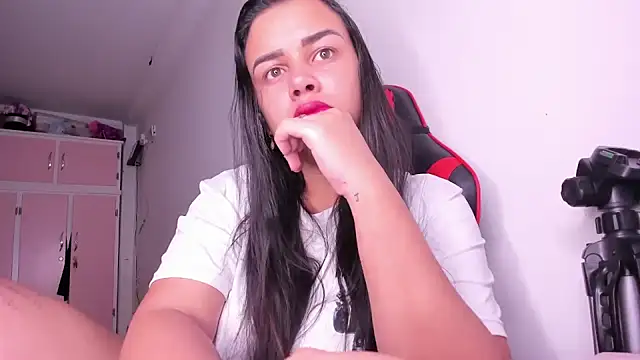 cristalsadik23 online show from 09-30-25, 09:03