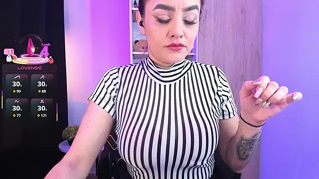 Lu perez online show from 06-27-26, 02:23