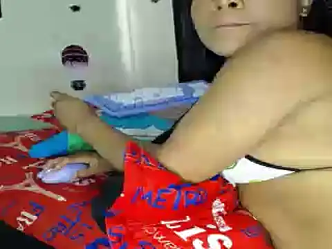 Snapshot of katty_ebonny chatting on 01-26-25, 04:51 katty ebonny online show from 01-26-25, 04:51