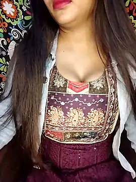 Sreya213 online show from 02-13-26, 04:47