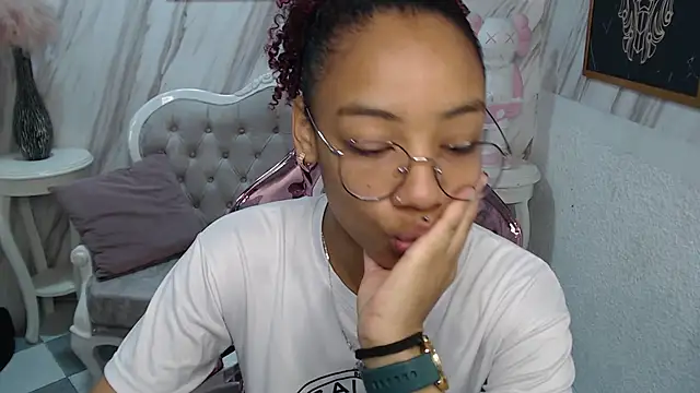 Violeth b online show from 02-04-25, 12:44