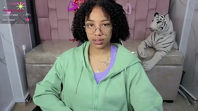 Violeth b online show from 02-26-26, 12:48