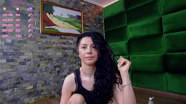 SelenSummer online show from 05-18-26, 04:07