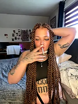 Snapshot of elina_may chatting on 09-19-25, 09:00 elina may online show from 09-19-25, 09:00