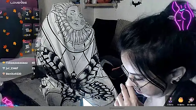 Snapshot of LisandreLaVenale chatting on 12-05-24, 02:20 LisandreLaVenale online show from 12-05-24, 02:20