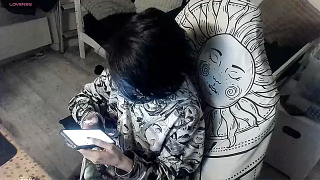 Snapshot of LisandreLaVenale chatting on 12-11-24, 11:10 LisandreLaVenale online show from 12-11-24, 11:10
