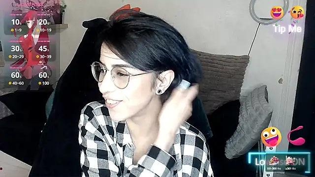 Snapshot of LisandreLaVenale chatting on 01-05-25, 09:03 LisandreLaVenale online show from 01-05-25, 09:03
