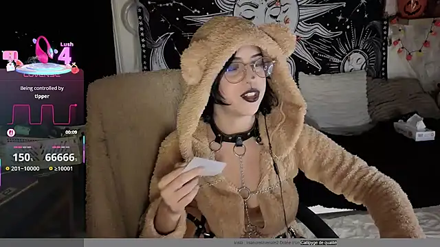 LisandreLaVenale online show from 10-09-25, 10:19