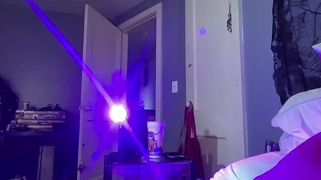 Snapshot of SkarlettRose96 chatting on 10-29-25, 12:29 SkarlettRose96 online show from 10-29-25, 12:29