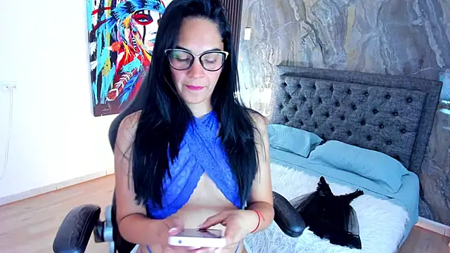 Snapshot of Carlota_milf_30 chatting on 01-30-25, 01:31 Carlota milf 30 online show from 01-30-25, 01:31