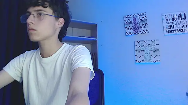 Jeam hot online show from 12-18-24, 09:08