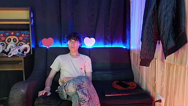 Jeam hot online show from 02-15-25, 09:26