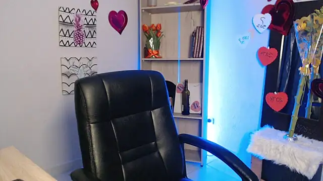 Jeam hot online show from 02-21-25, 01:11