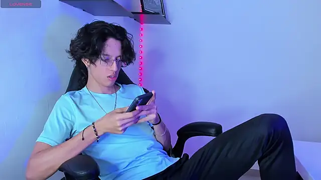 manu vera online show from 09-10-25, 08:09