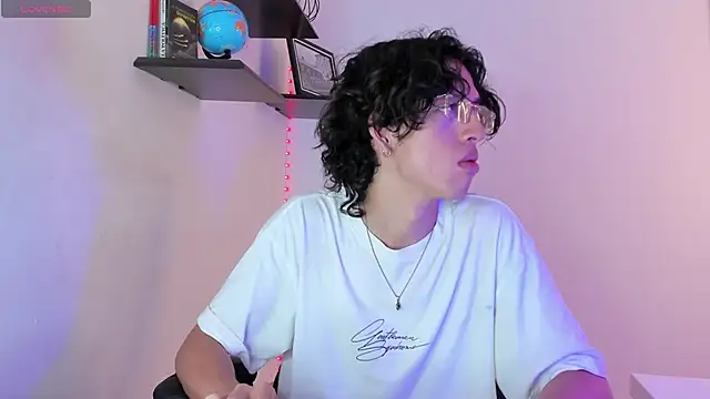 manu vera online show from 09-16-25, 08:10