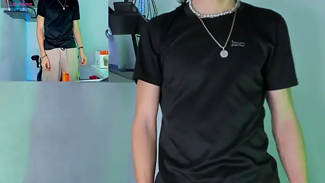 manu vera online show from 10-30-25, 02:35